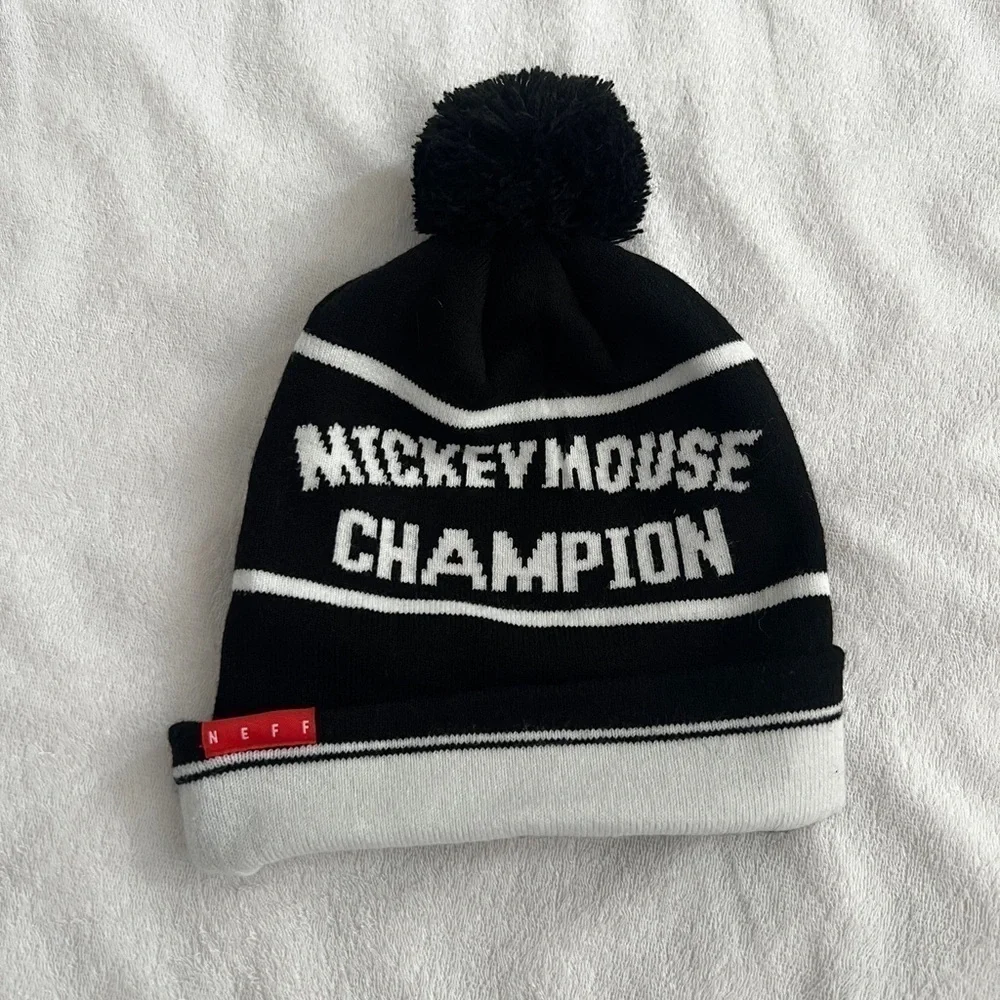 Neff Disney Mickey Mouse Champion Black/White Beanie